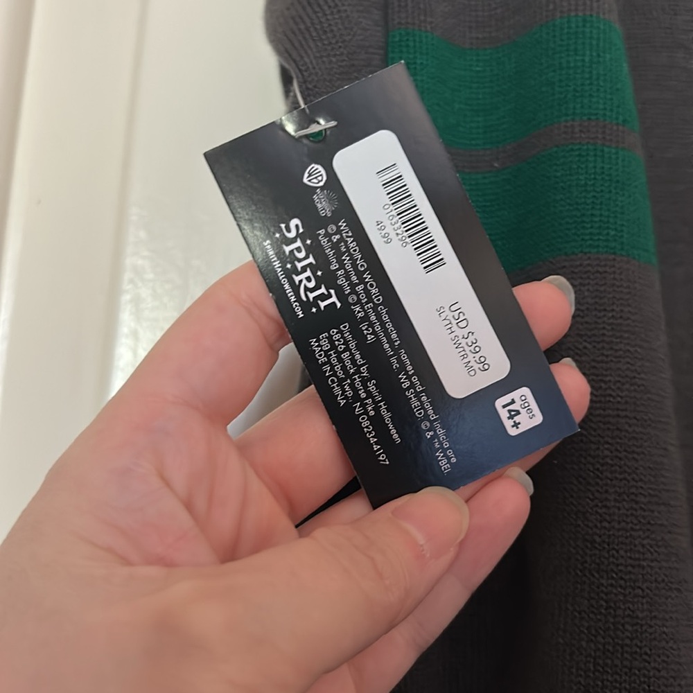 NWT Wizard World, Harry Potter Slytherin Sweater Vest - Picture 3 of 5